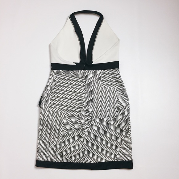 ❌SOLD E - Missguided Deep V-Neck Halter Bodycon Dress - Picture 3 of 7